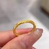 Anillo dorado de flor de cerezo en relieve para mujer, lujo ligero, fresco, anillo de boca abierta, celebridad de Internet, mismo estilo, pulsera al por mayor