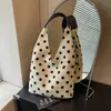 Bolsa simples e descontraída estilo coreano com bolinhas, adequada para o trajeto diário de senhoras gentis, que rejuvenesce, bolsa de ombro com armazenamento versátil