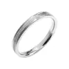 Anillo Minimalista de Moda Ins de Acero de Titanio con Cuadros Pequeños para Mujer, Lavable Nicho Lujo Ligero Anillos de Pareja al por Mayor