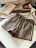 Nuevos Shorts de Cuero PU Adelgazantes de Cintura Alta para Mujeres Menudas Otoño 2026, de Pierna Ancha Línea A Ajuste Holgado Versátiles Pantalones de Abrigo Bootcut