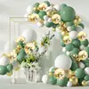 Conjunto de corrente de balões verde retrô transfronteiriço arco de balões verde abacate guirlanda layout de cena aniversário