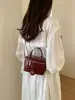Bolsa Caixinha Versátil da Moda Estilo Coreano Bolsa de Ombro Único Transversal 2026 Novo Modelo Design de Nicho de Alto Padrão Bolsa de Mão para o Dia a Dia