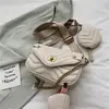 Textura francesa Popular Small Bag Mulheres 2020 Nova moda Internet Popular Summer Shoulder Bag Chain Messenger Bag bolsas