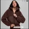 26 Nuevo Producto de Otoño AL Chaqueta Corta Deportiva Casual Versátil de Moda Trendy con Cuello de Lana de Cordero 8122