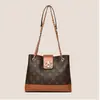 Bolso Cuadrado Pequeño para Mujer 2026 Verano Nuevo Estilo Lujo Ligero Simple Nicho Moda Versátil Bolso de Hombro Cruzado