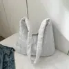 2026 Nuevo Bolso de Hombro Grande para Mujer, Bolso Nube Acolchado de Moda y Versátil, Bolso Cruzado Acolchado de Diseño de Nicho