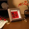 Decoración de Escritorio Caligráfica Festiva de Año Nuevo, Mini Marco de Fotos Creativo Pequeño Adorno del Año del Caballo, Soporte de Exhibición Pequeño de Caligrafía Decorativa, Forma Cuadrada