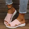Comercio Electrónico Transfronterizo Europa y América Zapatillas Tallas Grandes 2026 Flyknit Verano Una Tira Estilo Nuevo Pareja Transpirable Casual para Mujer Ropa de Exterior