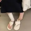 Chanclas cómodas de suela suave estilo coreano casual combinables chanclas 2025 verano zapatos de playa sandalias planas de moda