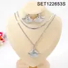 Brincos em Forma de Leque com Zircônia e Textura Retrô Francesa Conjunto de Colar com Concha Design de Moda Feminina Brincos Leves de Luxo em Aço Titânio