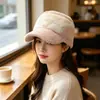 Gorra de felpa cálida de pico de pato para otoño e invierno para mujer, estiliza el rostro, versátil, moderna, para circunferencia de cabeza grande, gorro de punto, venta al por mayor de moda