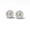 Nuevos Pendientes de Flor de Acero de Titanio Estilo Ins Europeo y Americano Girasol 5 Piezas Hueso de Oreja de Flor Recubrimiento al Vacío No Descolorante Pendientes