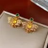 Pendientes Vintage de Plata con Forma de Rombo y Gota de Aceite Estilo Palacio Retro Exquisitos Pendientes de Botón Lujo Ligero Pendientes de Gama Alta