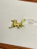 Nuevo Broche Retro Estilo Chino "Mandao Chenggong" Pin 2026 Nuevo Broche de Traje de Moda Accesorio de Lujo Ligero de Alta Gama