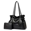 Nuevo Bolso de Mujer de Principios de Otoño Estilo Retro de Alta Gama Textura de Cuero con Cera de Aceite Bolso de Mano Gran Capacidad Versátil de Hombro Único Bolso para Madre e Hijo Moderno