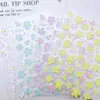 Bestseller transfronterizo: Pegatinas de uñas florales con gradiente versátiles 3D, pegatinas de uñas de flor dulce de cinco pétalos en relieve 5D