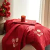 Algodão de Fibra Longa Bordado Rosa Cama de Casamento Vermelha Grande Conjunto de Quatro Peças Algodão Puro Presente de Casamento Luxo Leve e Sensação de Alta Qualidade
