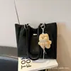 Bolsa de Ombro Único para Axila Feminina 2026 Nova Bolsa Tote de Grande Capacidade Bolsa de Mão Versátil Tendência de Nicho para Mulheres