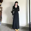 Os looks de outono precoce incluem um conjunto completo de vestidos moletom pretos de alta qualidade para mulheres, novos vestidos longos de outono 2024
