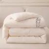 Venda Direta de Fábrica de Colchas de Algodão Cru e Soja, Conjuntos de Colchas para Presente, Colchas de Primavera, Outono e Inverno, Itens Populares para Transmissão ao Vivo, Compra em Grupo e Atacado