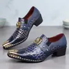 Zapatos de vestir de cuero para hombre al por mayor transfronterizos, mocasines de punta con bloques de color y patrón de cocodrilo, zapatos formales de moda con punta de acero para hombre