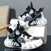 Zapatos de Baloncesto Blancos para Niños Estilo Verano 2026 Zapatos Nuevos para Niños Deportivos Zapatos Blancos Pequeños Malla Transpirable Niños Grandes Estudiante