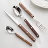 Faca para Bife e Garfo de Aço Inoxidável 304 Cabo de Madeira Imitada Três Rebites Talheres Utensílios para Comida Ocidental Faca, Garfo e Colher Conjunto de Colher de Sobremesa de Alta Qualidade