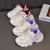 Tênis femininos com laço, nova coleção primavera/verão 2026, sapatos casuais da moda e versáteis para crianças, design em malha respirável, tênis estilo plataforma