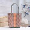Bolsa Tejida de Plástico Simple Estilo Nuevo Tejida a Mano Vertical a Juego de Colores Bolsa Tejida de Contraste Color Portátil para Playa para Vacaciones
