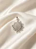 Colgante de Sol con Chapado en Oro de 18 Quilates que Conserva el Color Transfronterizo, Colgante Vintage del Dios Sol Incrustado con Diamantes, Accesorios para Joyería DIY, Suministro de Comercio Exterior