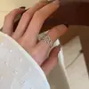 Anillo de Margarita de Lujo Ligero con Diamantes Completos para Mujer, Anillo Sencillo de Diseño de Nicho para Dedo Índice, Anillo Retro