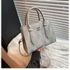 Bolso de Mano Retro de Gama Alta para Mujer, Nuevo Bolso Tote Versátil de Hombro Cruzado a la Moda Europea y Americana