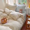 Qualidade de ponta, estilo minimalista, conjunto de cama de veludo de leite de quatro peças, incluindo uma capa de edredom com forro de fleece, lençol de cama de inverno e lençol com elástico, adequado para dormitórios, conjunto de três peças