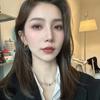 Hebilla de nudo de cuerda Hebilla de oreja redonda Zhang Zifeng con pendientes de aro lisos Verano Alta sensación Pendientes simples de aguja de plata de ley Venta al por mayor