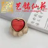 Colgante de madera maciza de plátano, mangostán y berenjena para aliviar el estrés, llavero y accesorio de mano creativo estilo chino Yiming Xianyuan para parejas
