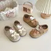 Zapatos Birkenstock Forrados de Felpa Estilo Coreano para Niñas 2026 Invierno Nuevo KT Cat Girl Zapatos de Algodón Cálidos para Bebé Niña Mocasines de Suela Suave