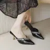 Otoño 2025 Nuevos Zapatos de Mujer Europeos y Americanos de Moda Baotou con Tacón Alto Fino de Punta talla grande Usar Cómodos y Libres para los Pies