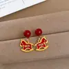 Brincos Pingente Cavalo Banhados a Ouro Real com Zircônia Colar Conjunto Versátil de Luxo Leve Joias Elegantes de Alta Qualidade para Mulheres