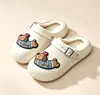 Bonitas pantuflas de algodón con diseño de perro de dibujos animados para mujer, cálidas de felpa para invierno, para usar en exteriores, talón cerrado, suela gruesa antideslizante, zapatos de interior para el hogar