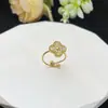 Conjunto de Quatro Peças de Pulseira, Colar, Brincos e Anel de Trevo de Quatro Folhas Dupla Face Transfronteiriço com Cravação de Diamantes, Design de Nicho em Ouro 18K Joias Leves