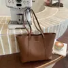 Bolso grande para mujer 2026 nuevo bolso de hombro de moda primavera-verano, bolso tote de nicho de gran capacidad para la escuela y el trabajo