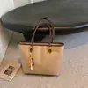 Bolso tote transfronterizo nuevo de gran capacidad, diseño moderno y minimalista, bolso de hombro casual para mujer, elegante y práctico para ir al trabajo