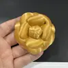 Pinza para el cabello de Flor de Camelia Grande de 6.8 cm Hecha de Tela Tweed Ultrachic en 400 Colores, También se Usa como Broche