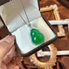 Colgante de Calcedonia Verde Claro con Forma de Calabaza, Incrustado con Ágata Natural y Plata S925, Cadena de Colgante para Regalo de Mujer