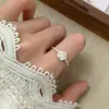 Anel elegante de flor de rosa em prata de lei 925, moda estilo coreano, luxo leve, design de alta qualidade, anel liso personalizado para o dedo indicador para mulheres