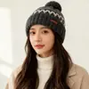 Gorro de Lã Tricotado Estilo Fair Isle para Mulheres, Gorro de Lã Quente para Proteger as Orelhas no Outono e Inverno, Versátil para Cabeças Grandes, Gorro Pulôver que Afina o Rosto