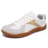 Tênis de treino masculinos alemães de ajuste largo para outono e inverno, sapatos barefoot brancos extra largos, tênis casuais esportivos masculinos de biqueira larga sem apertar