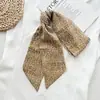 Lenço de Seda Longo Pequeno com Letras Pretas e Brancas Feminino Combinando com Camisa Terno Vintage Cinto de Cabelo Cinto Decoração de Proteção do Pescoço Gravata Gravata