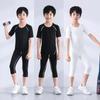 Conjunto de Roupa Esportiva Infantil de Manga Curta de Secagem Rápida Calça Três Quartos Verão Roupa para Corrida Treino de Basquete Futebol Roupa Elástica para Fitness
