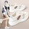 Zapatos de Padre Versátiles, Transpirables, de Suela Gruesa para Mujer, Zapatos Deportivos de Exterior para Primavera, Zapatos Casuales Blancos de Suela Suave, que Aumentan la Altura